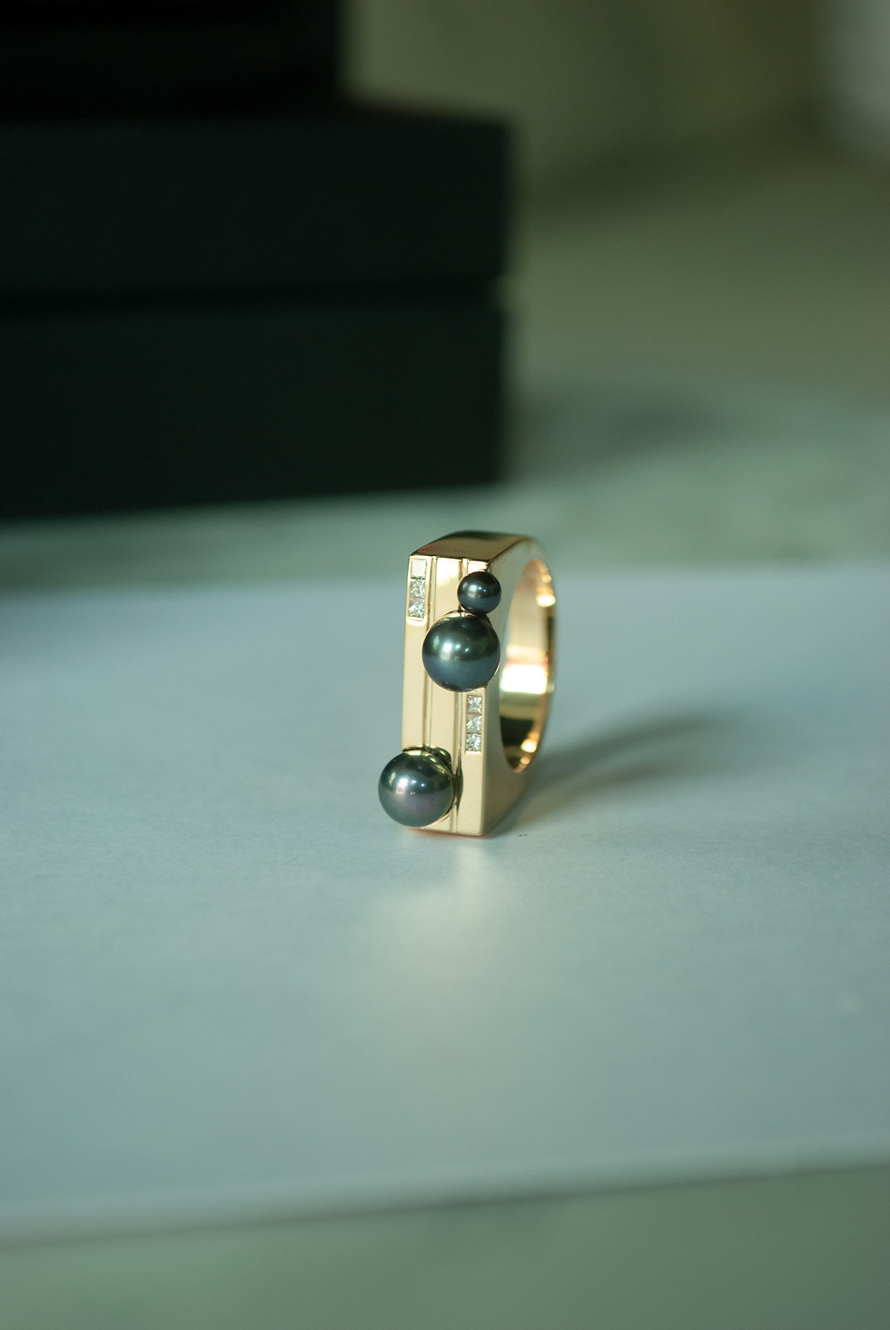 Thumbnail: Bakuks Ring