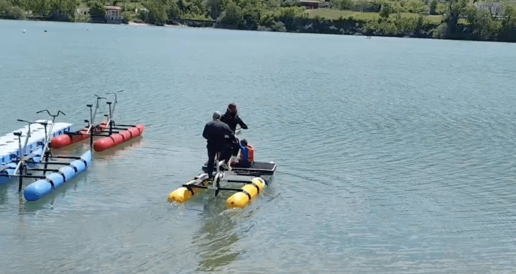 Paesaggio costa marchigiana in waterbike