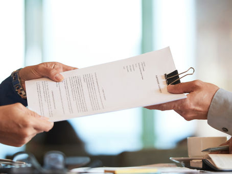 Como evitar armadilhas em contratos de compra e venda?