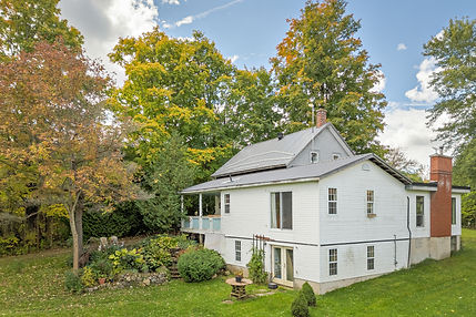 635019 Pretty River Road_Exteriors-8.jpg