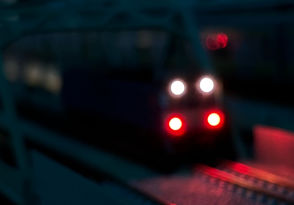 サムネイル： K社EF63用新型ライトユニット