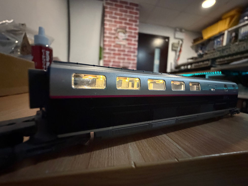 サムネイル： TGV DUPLEX専用室内灯