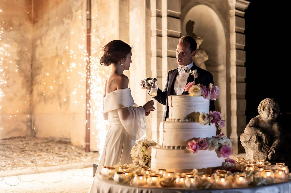 Wedding Cake, Italy