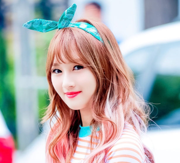Siyeon from MINX