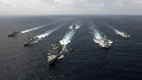 La Royal Navy a pris officiellement la tête du Premier Groupe maritime permanent de l'OTAN, un pivot stratégique vers une vigilance accrue dans le Grand Nord et en mer Baltique. Cette passation de commandement à la base navale de Portsmouth succède à une mission espagnole historique qui a étendu pour la première fois le rayon d'action de cette force jusqu'aux zones contestées de l'Arctique.