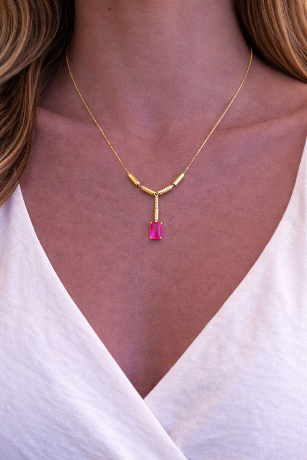 Colar Dourado  Pedra 