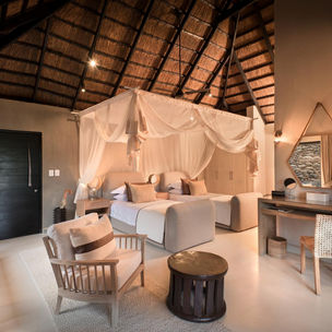 Lion Sands _River Lodge_3_ Luxury Suite_Twin Bedroom Setup_preview.jpg