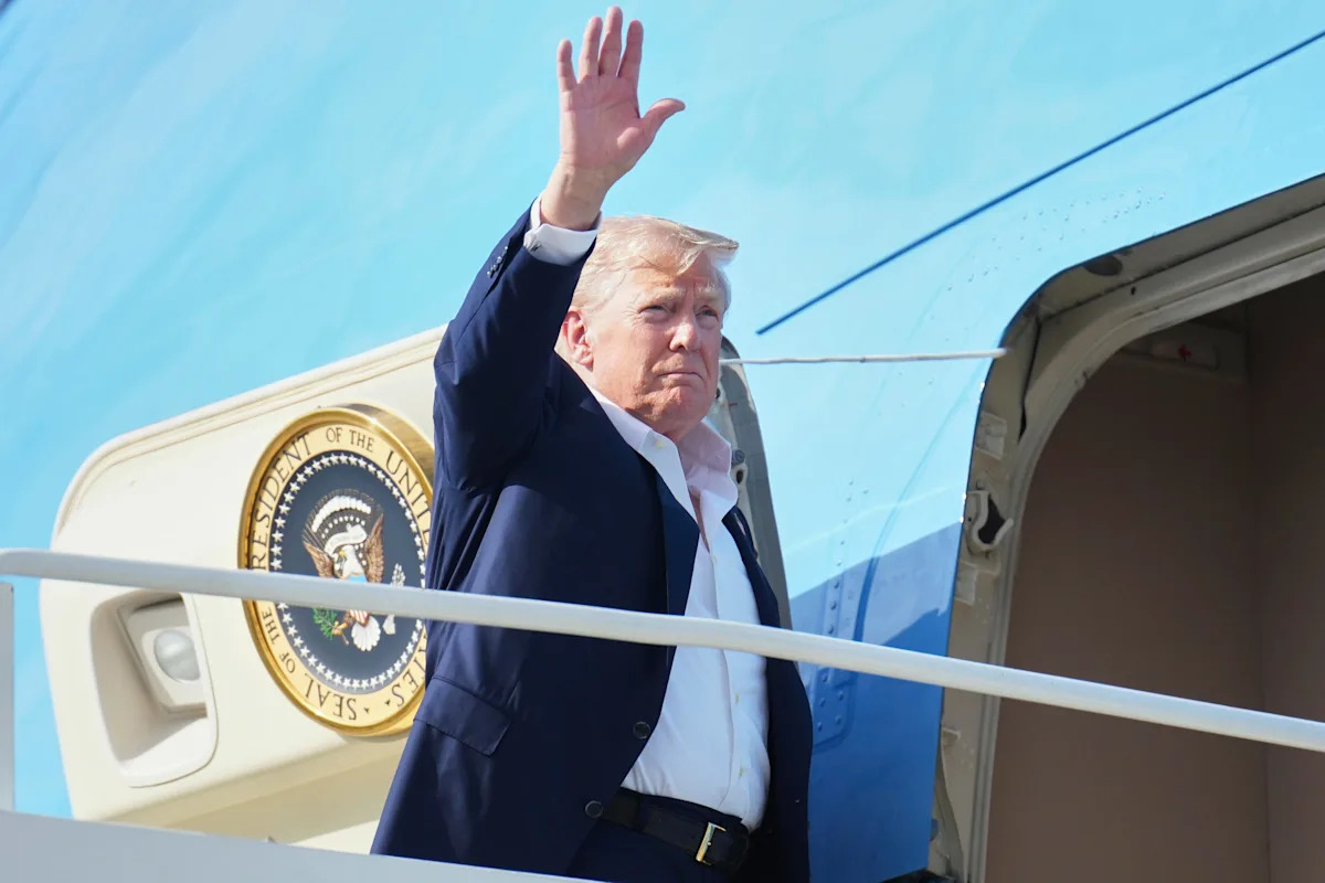 trump_sets_10day_ultimatum_for_russia_to_cease_fire_with_ukraine_