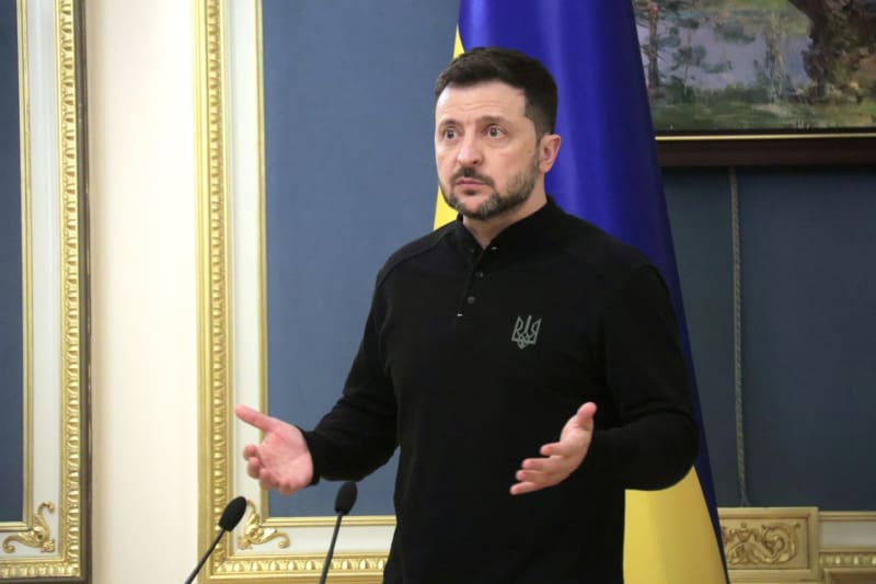 ukraine_extends_martial_law_and_mobilization_amid_ongoing_conflict_