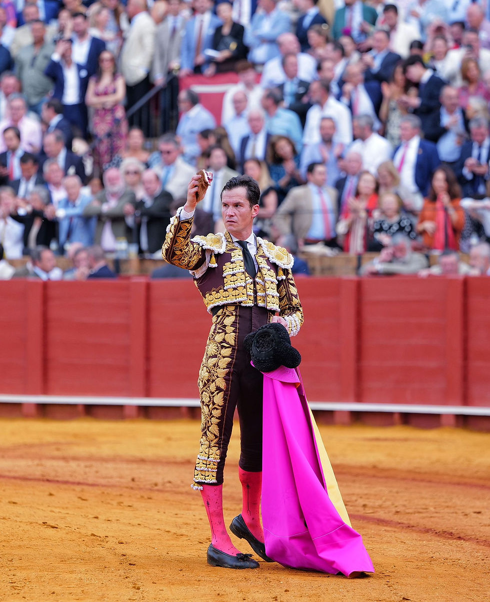 SEVILLA: Solitaria oreja para Daniel Luque, mientras que Ortega y Aguado dejan detalles