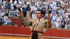 SEVILLA: Morante corta dos orejas