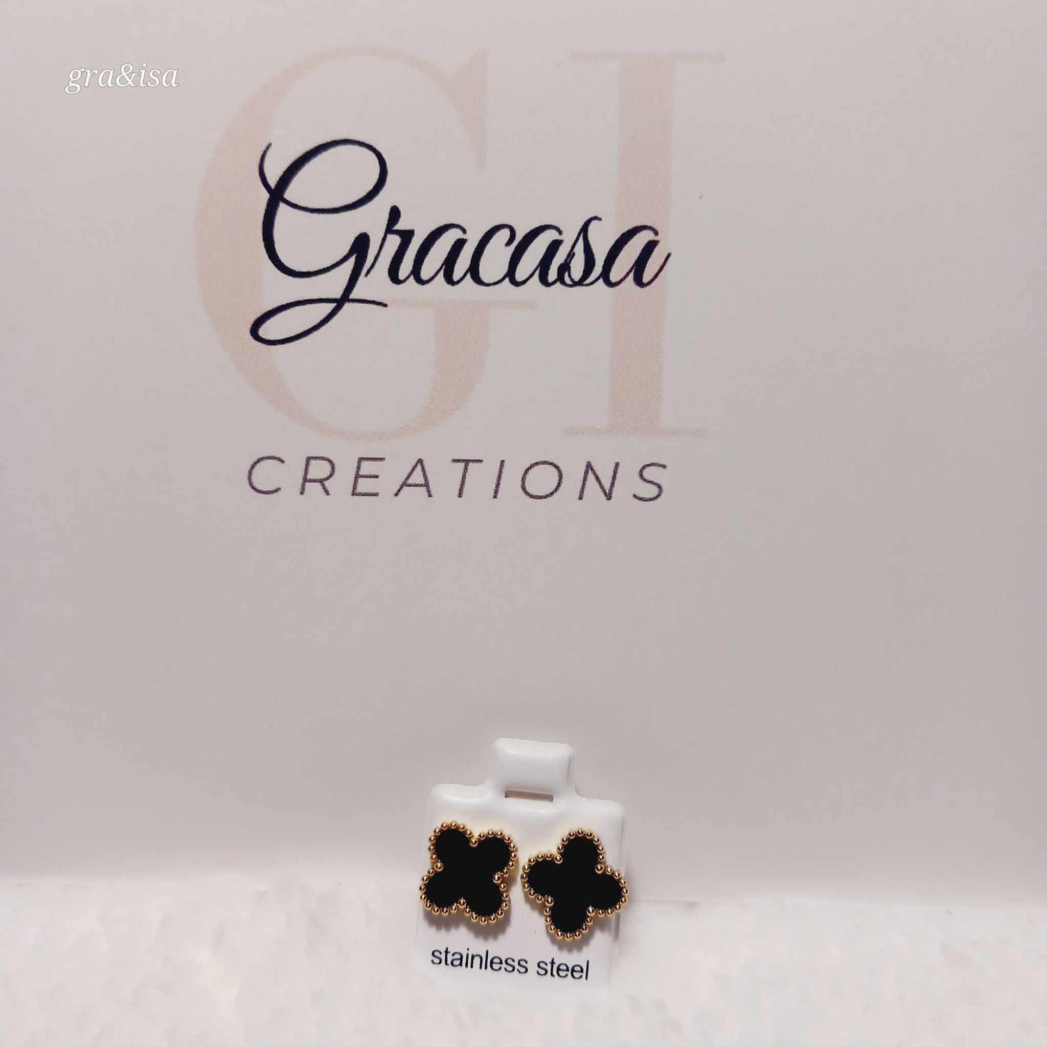 Boucle d'oreilles trèfle noir ( petite taille )