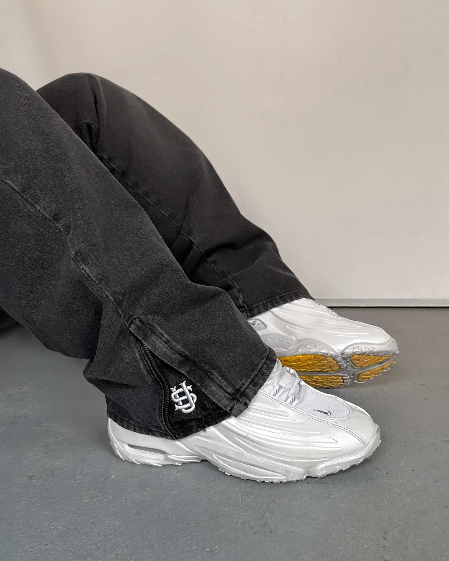 Calça jeans hip-hop com moeda de ouro, estilo retrô Y2K, cintura baixa
