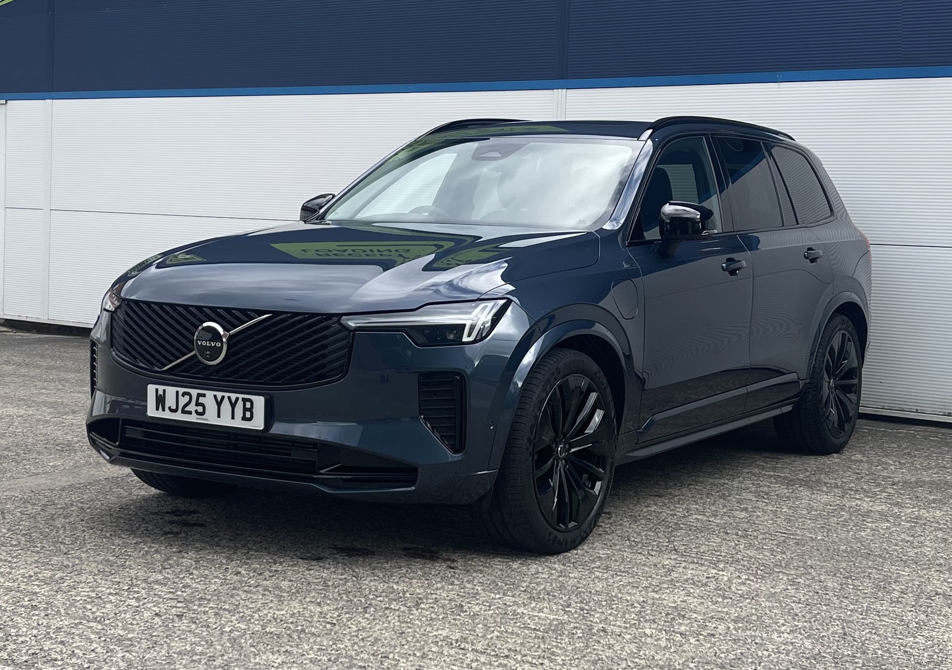 2025 Volvo XC90