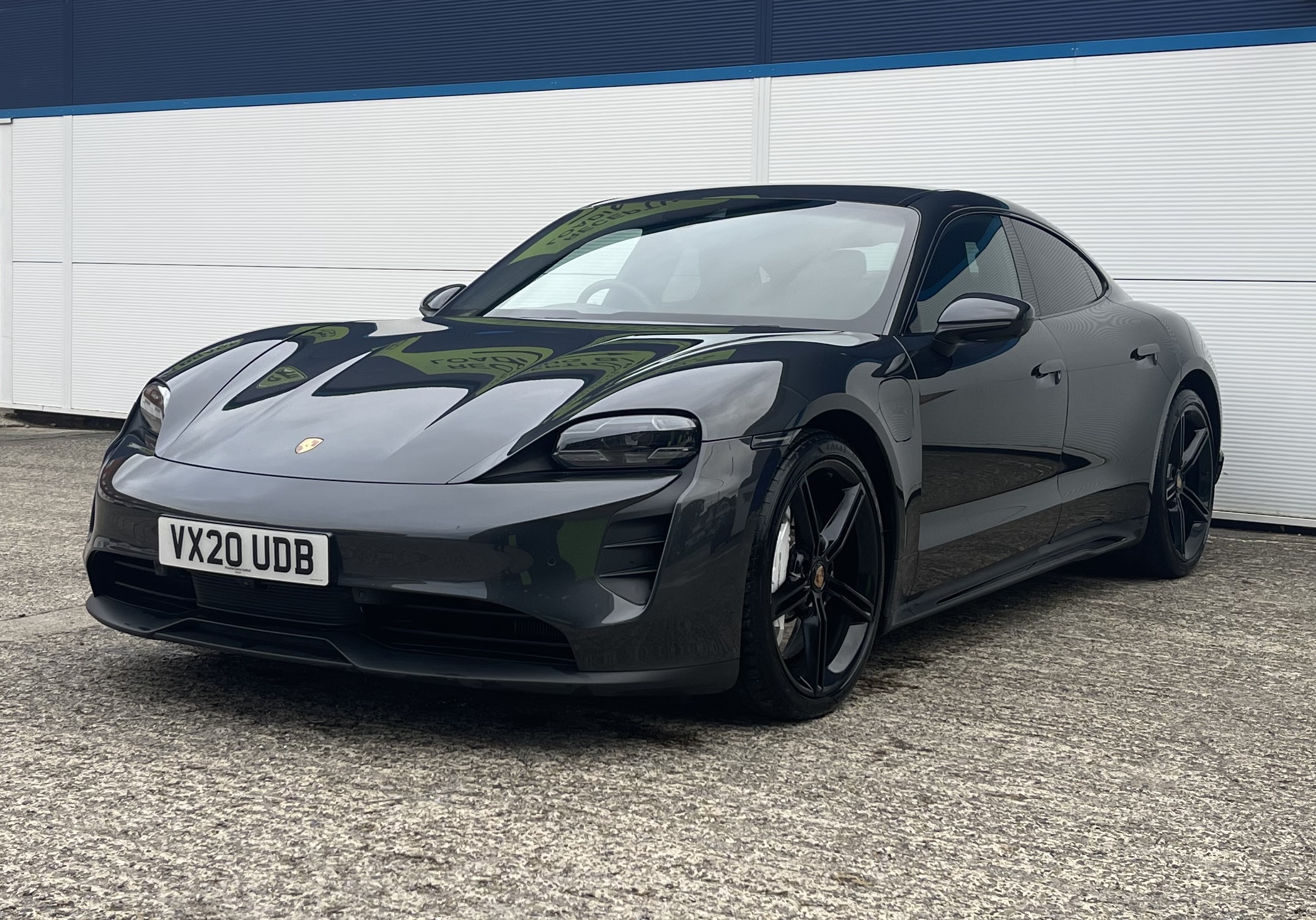 2020 PORSCHE TAYCAN