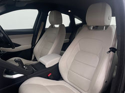 Jaguar D180 R-Dynamic SE 5dr