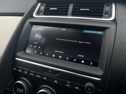 Jaguar D180 R-Dynamic SE 5dr