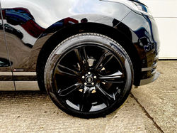 Range Rover D180 R-Dynamic SE