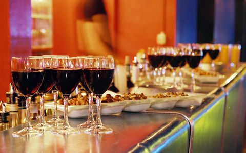 Seven Ten Assorted Drinks