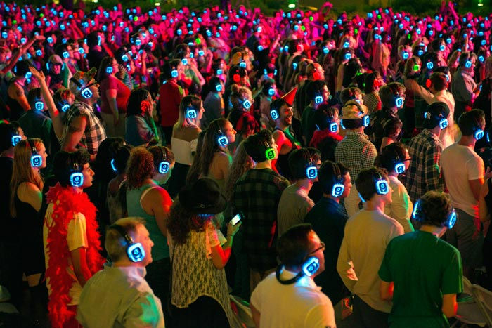 Thumbnail: Silent Disco Parti Pakedi