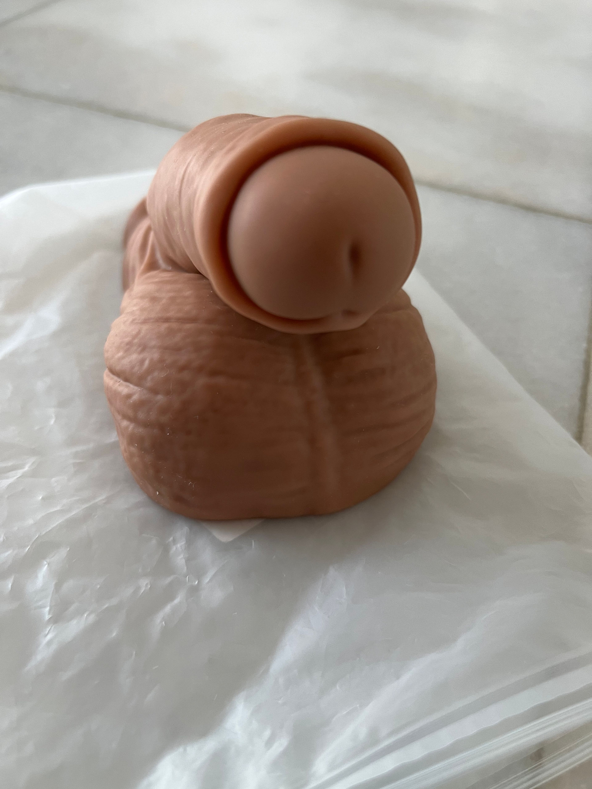 Fusion closeup on balls and uncut tip