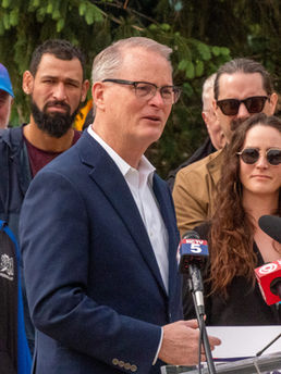 U.S. Sen. Roger Marshall, United Methodist pastor Adam Hamilton to compete in November