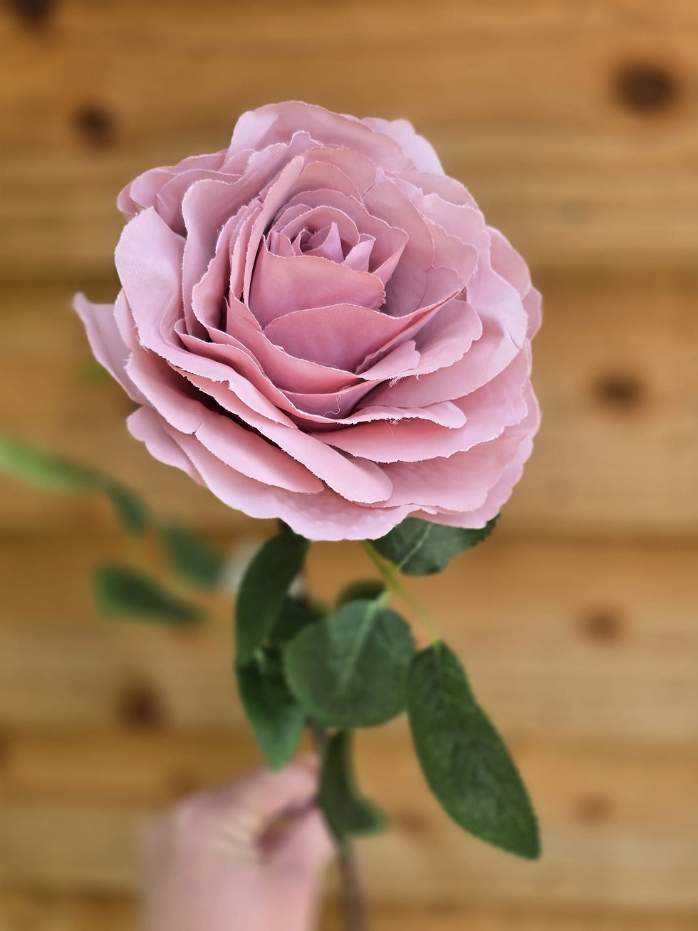Artifical pink rose 