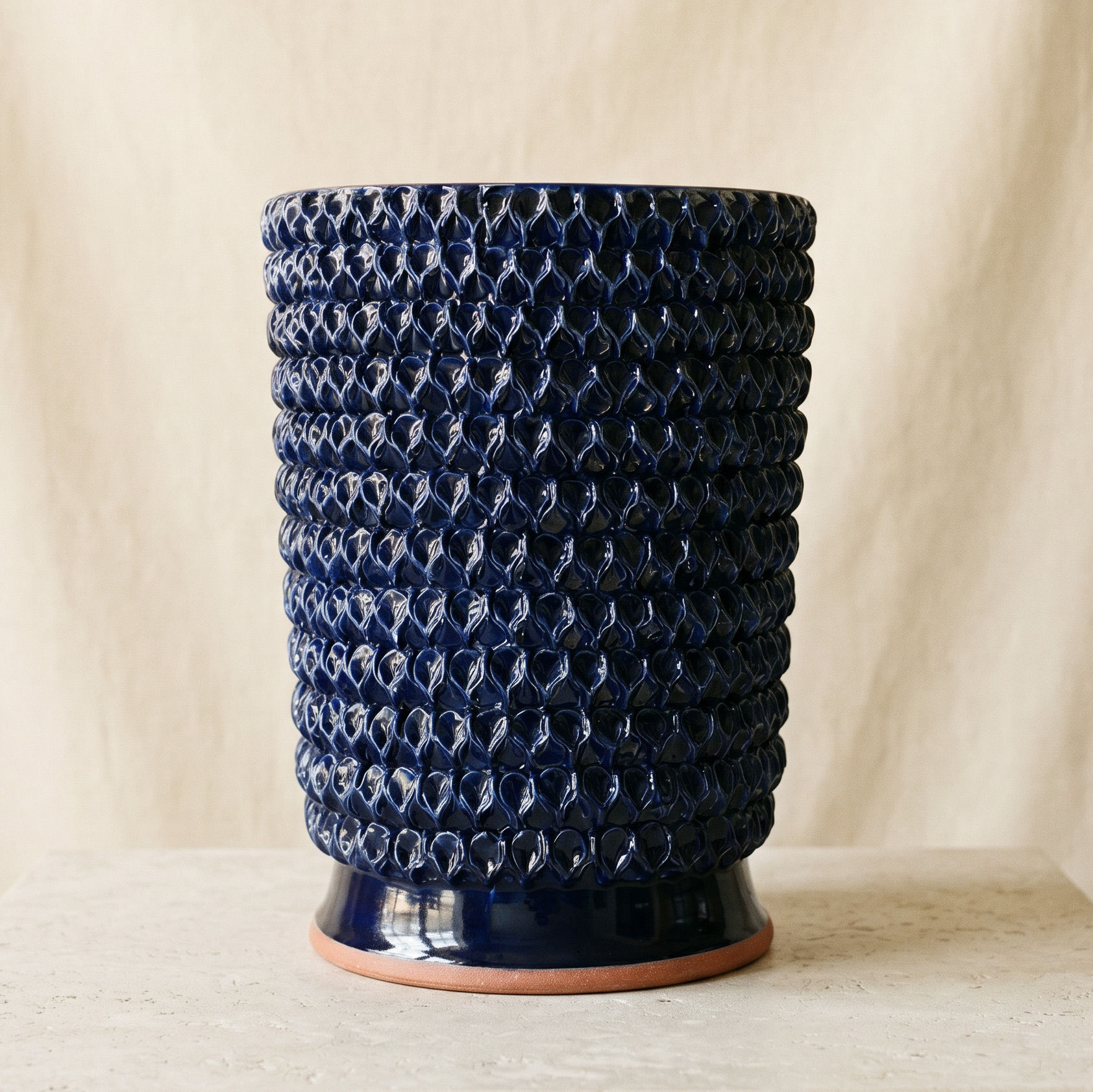 Vongole Planter 12 x 18"