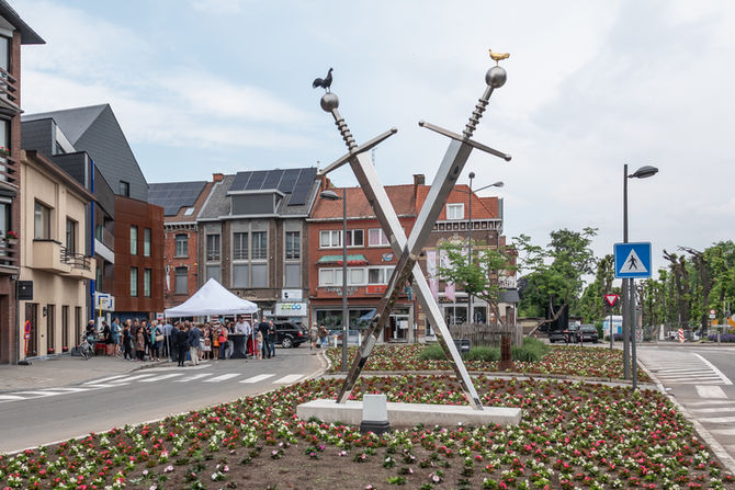 De Kus, public sculpture, Sint-Truiden (BE)