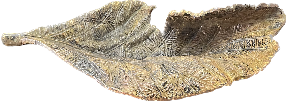 Miniatura: Centro de mesa en forma de hoja fabricado en resina