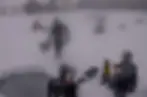 apnée sous glace sous la neige