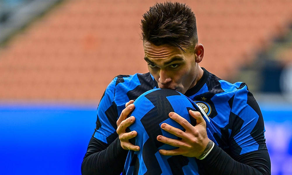 Barcelona target to pen new contract to remove £89m release clause