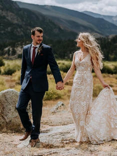 Megan's wedding in W-too Gown