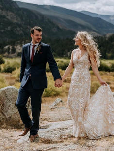 Megan's wedding in W-too Gown