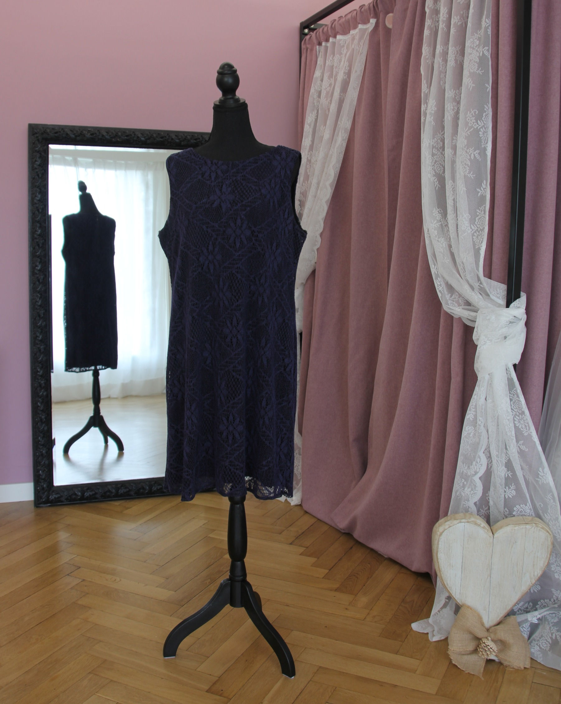 Cocktailkleid mit Spitzen kurz