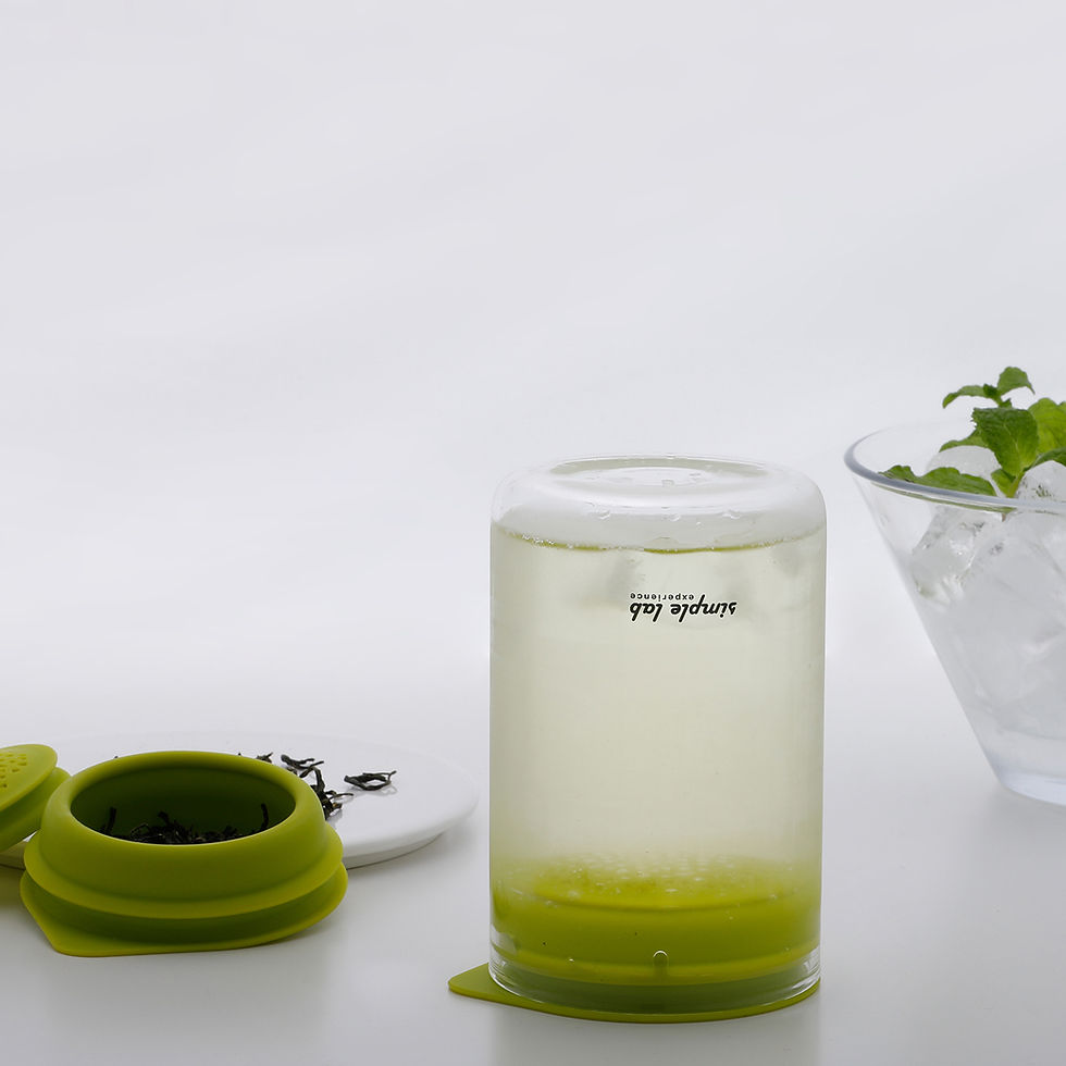 Thumbnail: JELLO. tea infusing glass for cold brew