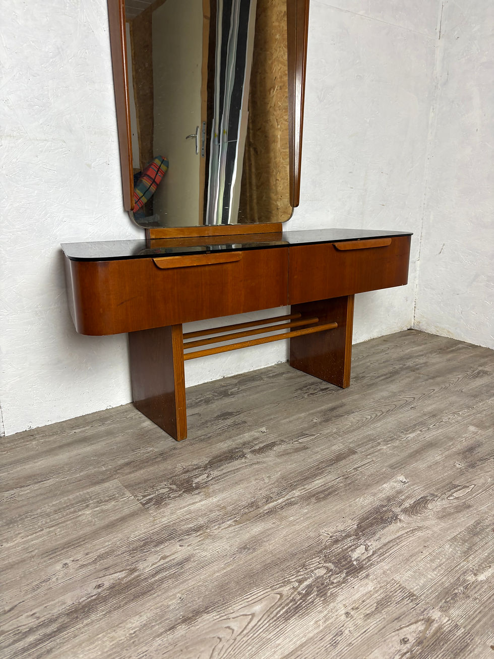 Miniature : Coiffeuse Jindrich Halabala