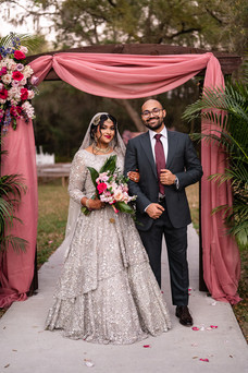 bridal portraits at Granville Plantation in Newberry, Florida by Gainesville wedding photographer CWP Photography