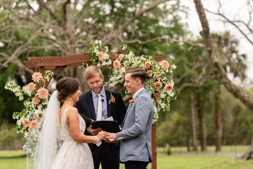Cold Spring wedding in Earleton, Florida by Gainesville Wedding Photographer CWP Photography