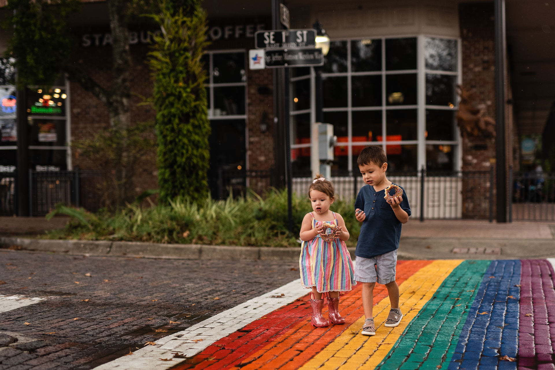 Downtown Gainesville & Halo Potato Donuts | Gainesville Lifestyle Photographer | CWP Photography 