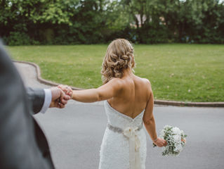 DIY Wedding Hairdos Anyone Can Pull Off – Really!