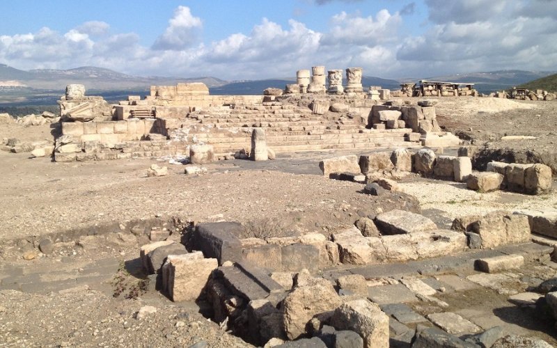 Tel Omrit