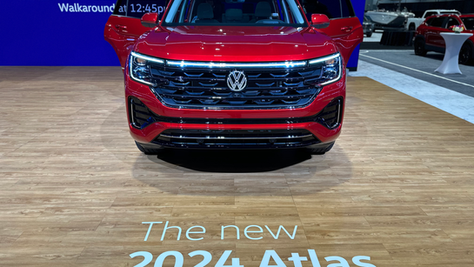 2024 Volkswagen Atlas and Atlas Cross Sport Debut at the Chicago Auto Show