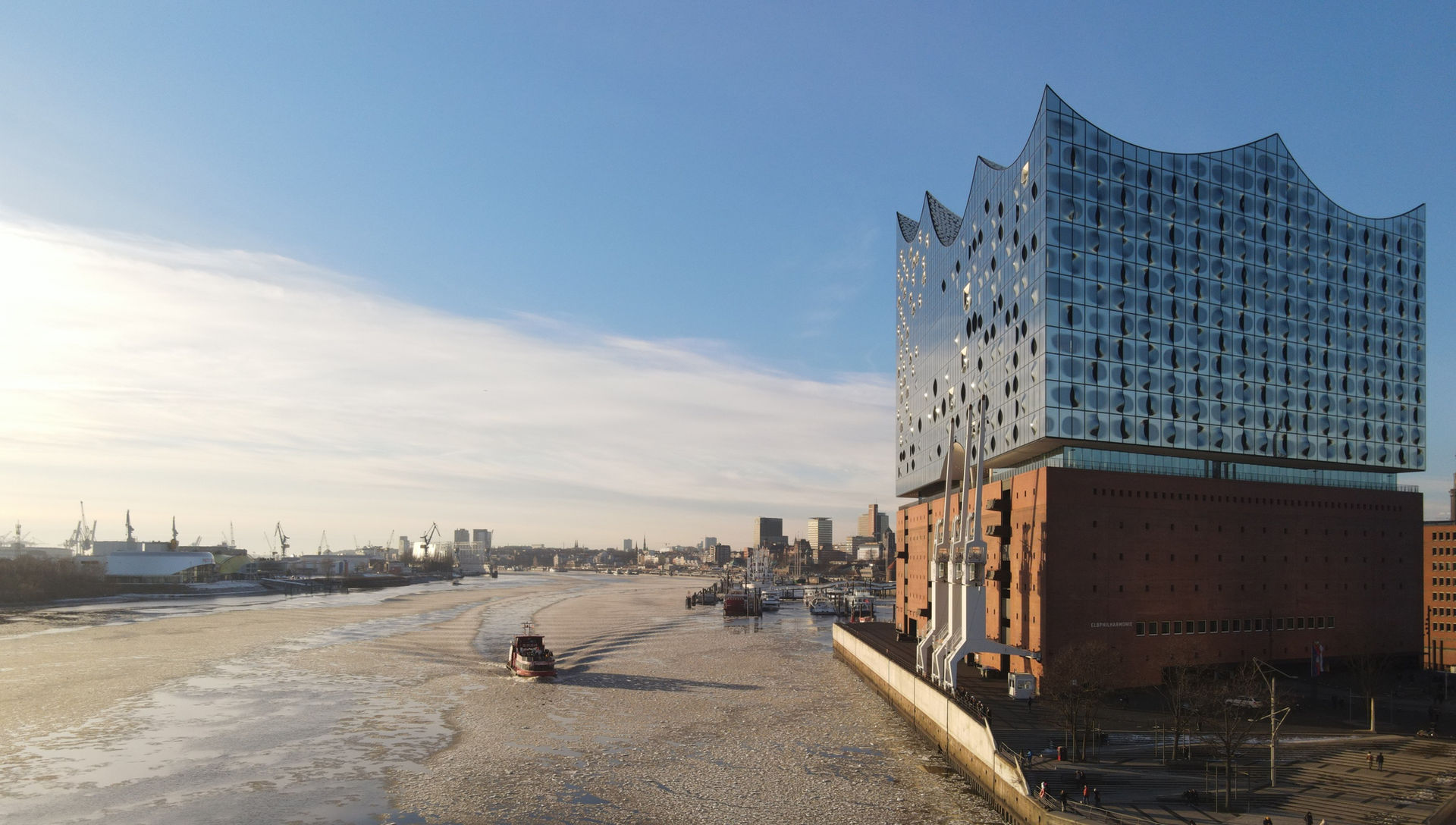 Elbphilharmonie im Winter