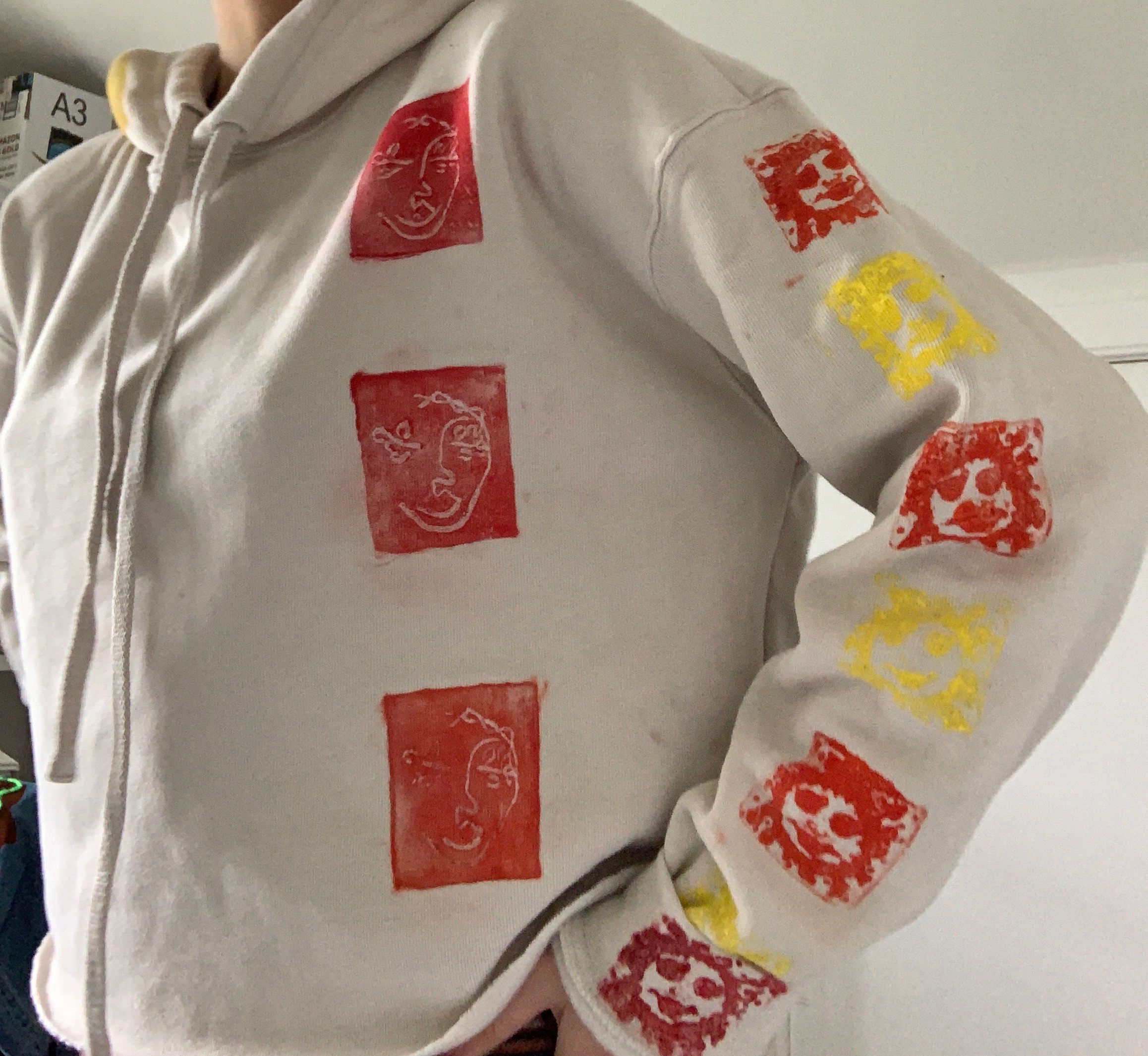 Salutation Cropped Hoodie