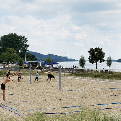  Beachvolleyballfeld am Elbufer Geesthacht