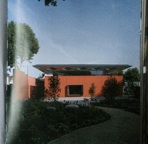 Page 137 - London Rogers Stirk Harbour and Partners_edited.JPG