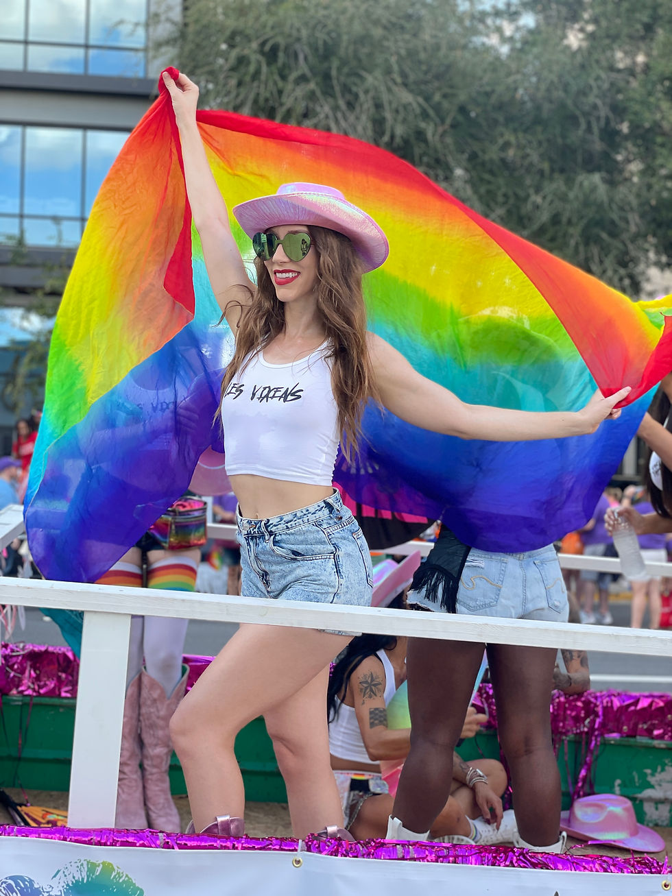 ST. PETE PRIDE x LES VIXENS