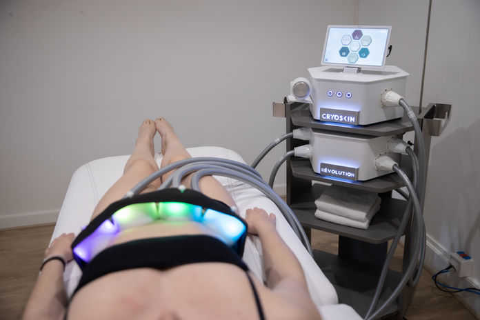 L'unità statica permette di offrire protocolli Cryoslim non manuali sulle arre ampie del corpo.
