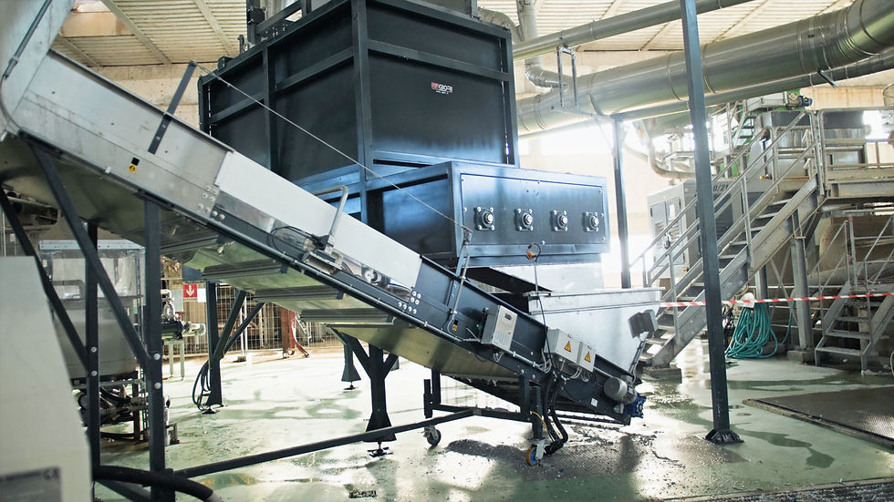 04_PolyAl_Maschine_edited.jpg